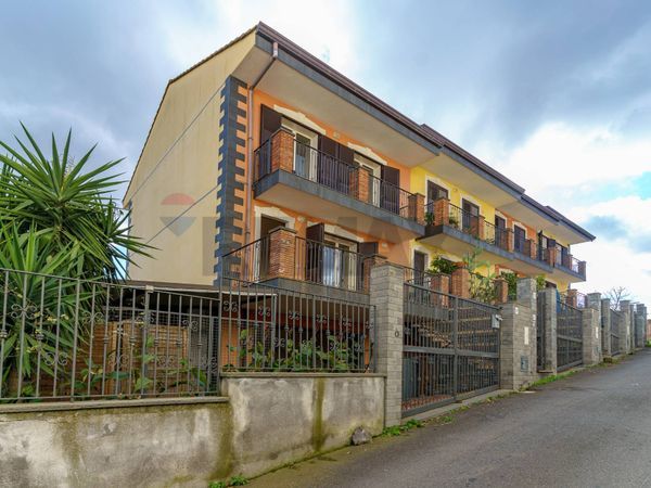 Villa a schiera Acireale, CT Vendita