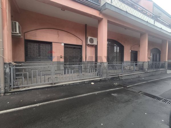 Locale Commerciale Camporotondo Etneo, CT Affitto - Foto 2