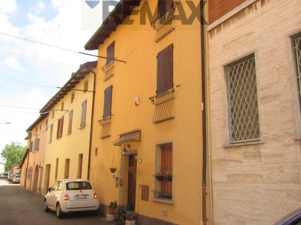 Casa Indipendente Piumazzo, Castelfranco Emilia, MO Vendita