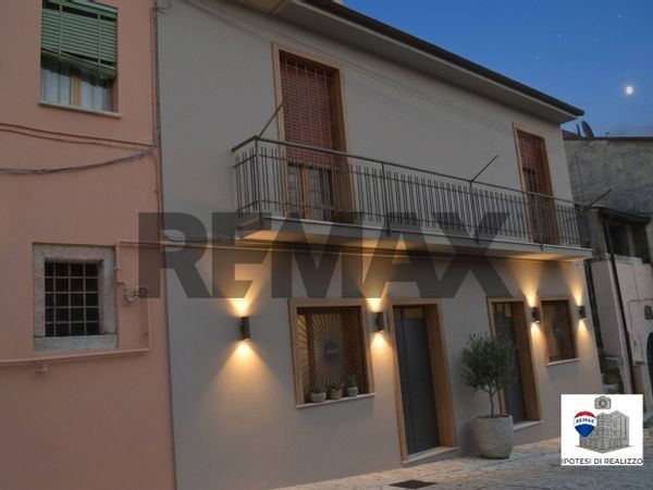 Casa Semindipendente Pietrelcina, BN Vendita