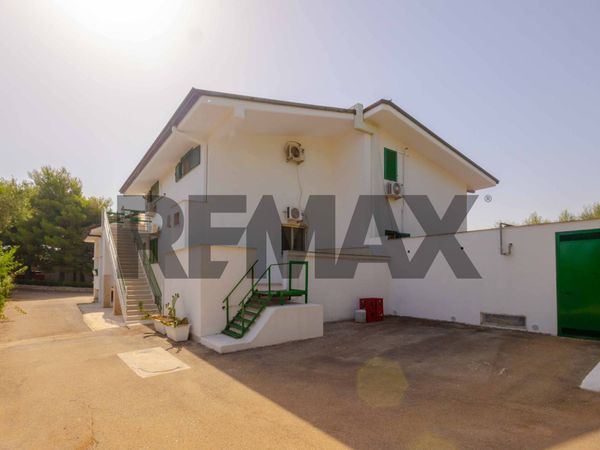 Villa singola Sannicandro di Bari, BA Vendita