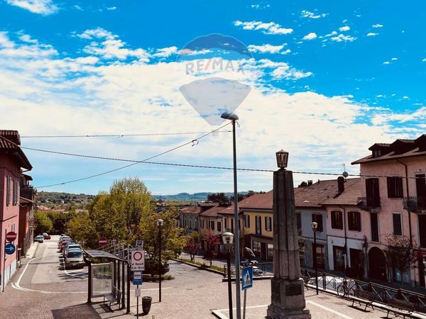 Appartamento Gavirate, VA Vendita