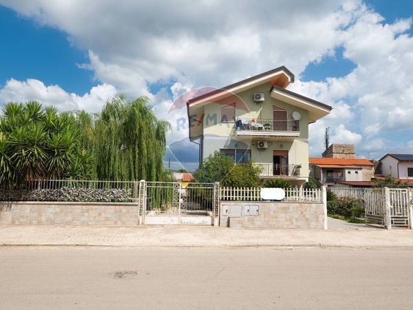 Villa singola Santa Croce, Carinola, CE Vendita