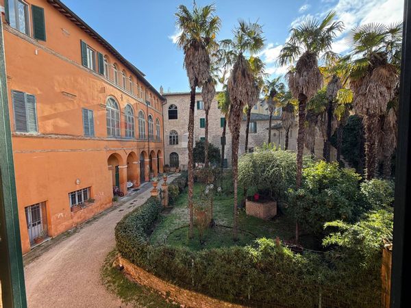 Appartamento Centro Storico, Foligno, PG Vendita