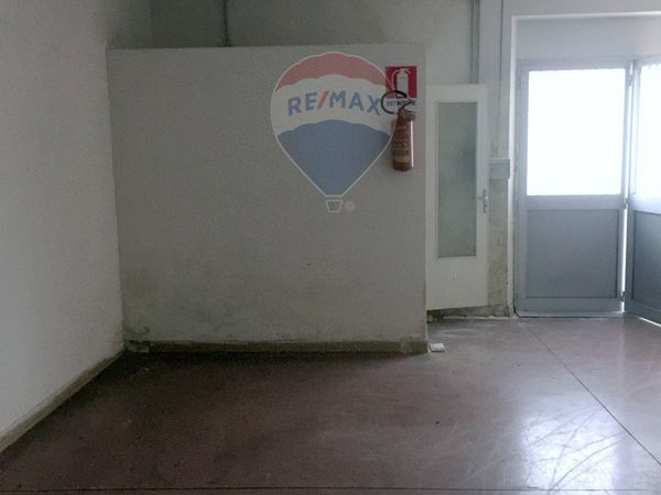 Locale Commerciale Dogana, Serravalle, SM Affitto