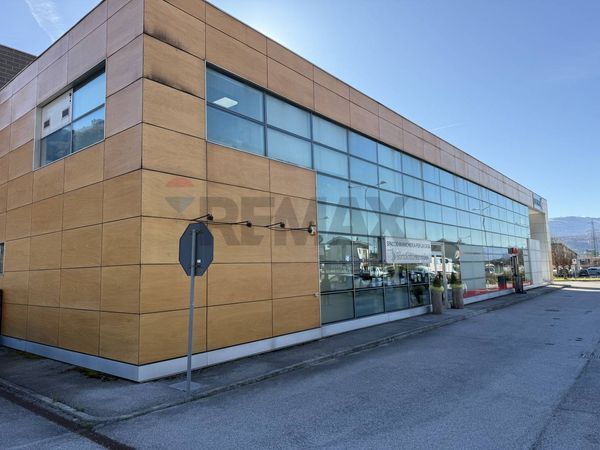 Attività  Commerciale Pian di Vedoia, Ponte nelle Alpi, BL Affitto - Foto 3