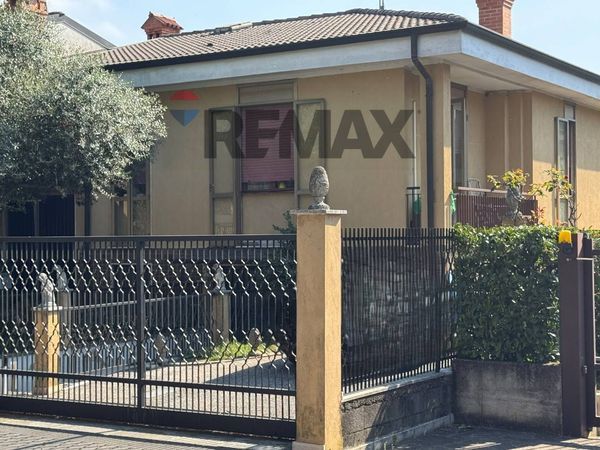 Villetta bifamiliare Concorezzo, MB Vendita