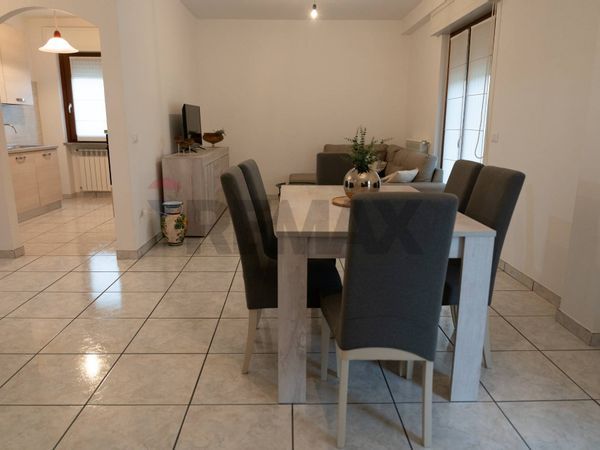 Duplex Fara Filiorum Petri, CH Vendita