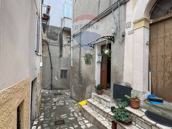 Casa Semindipendente Tricarico, MT Vendita