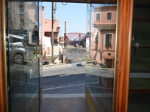 Locale Commerciale Corigliano Calabro Centro, Corigliano-Rossano, CS Affitto - Foto 3