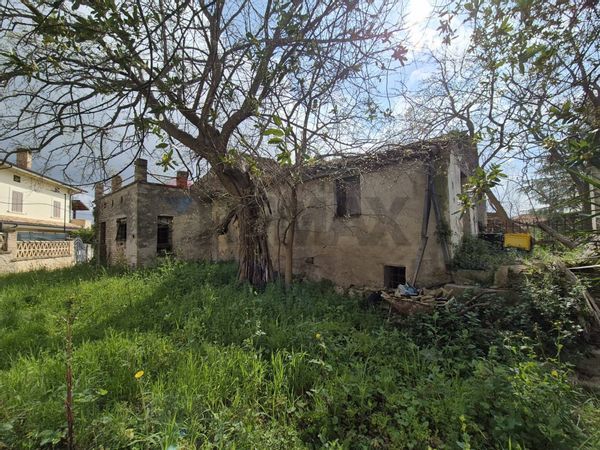 Rustico Giuliano Teatino, CH Vendita