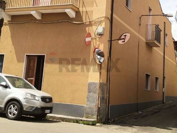 Casa Semindipendente Riposto, CT Vendita
