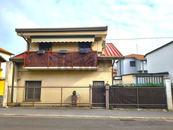 Casa Indipendente Canegrate, MI Vendita