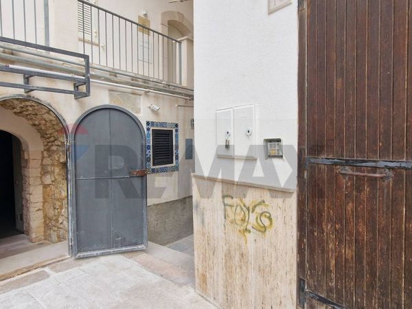 Locale Commerciale Centro Storico, Vieste, FG Affitto - Foto 3