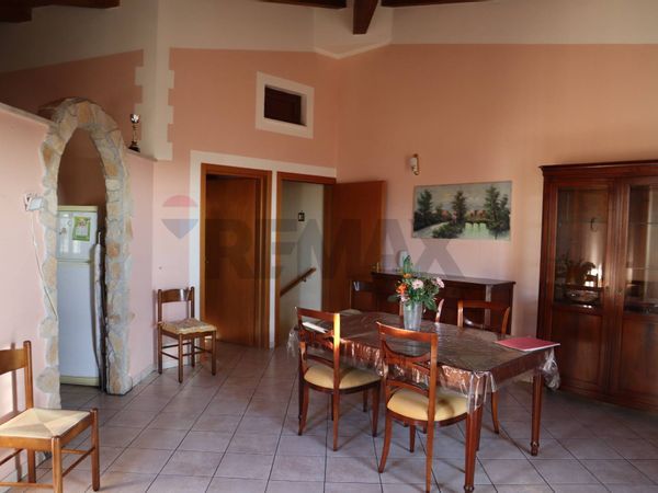 Casa Indipendente Monterosso Almo, RG Vendita
