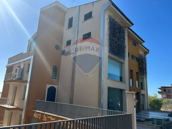 Locale Commerciale Favara, AG Vendita