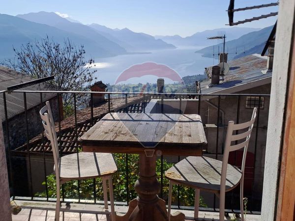 Casa Indipendente Peglio, CO Vendita