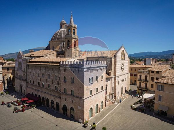 Bar Centro Storico, Foligno, PG Vendita