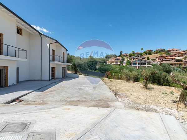 Nuove costruzioni Monterotondo Paese, Monterotondo, RM Vendita - Foto 4