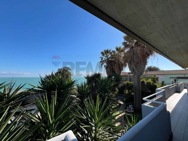 Porzione di casa Rocca San Giovanni, CH Vendita