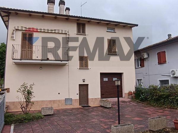 Casa Indipendente Rigali, Gualdo Tadino, PG Vendita
