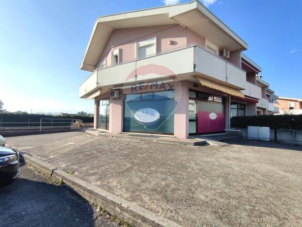 Locale Commerciale Moriago della Battaglia, TV Affitto - Foto 2