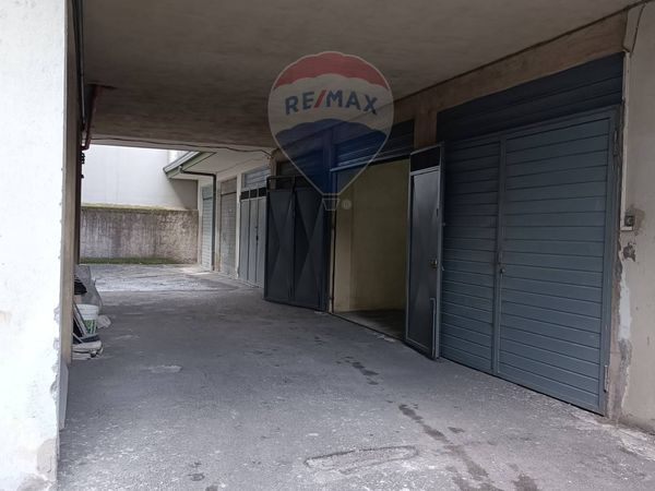 Seminterrato Aci San Filippo, Aci Catena, CT Vendita