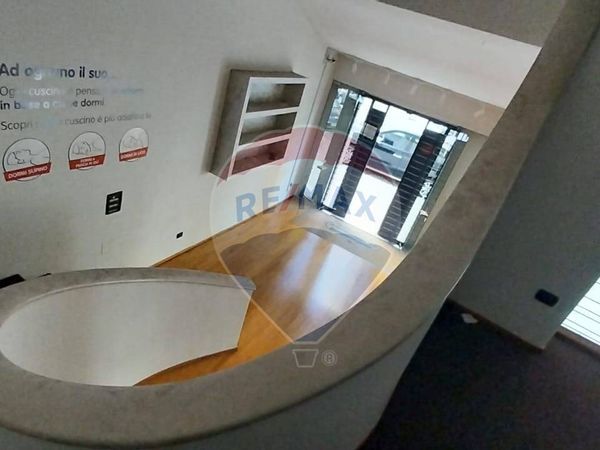 Commerciale Altro Carmine Alto E Mennolella, Salerno, SA Affitto - Foto 3