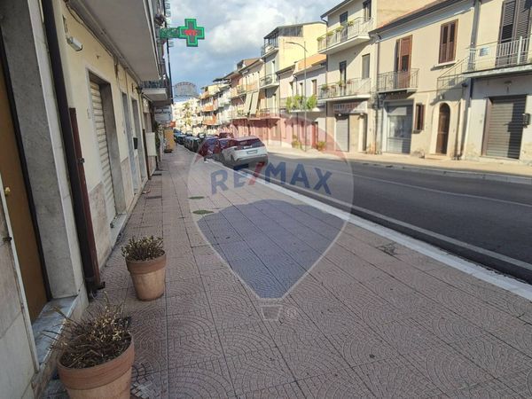 Locale Commerciale Grottaminarda, AV Affitto - Foto 3