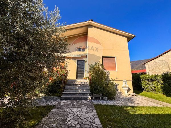 Villa singola Quarena, Gavardo, BS Vendita