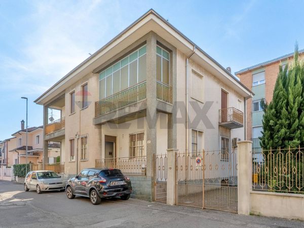Villetta bifamiliare Zona San Carlo, Rho, MI Vendita
