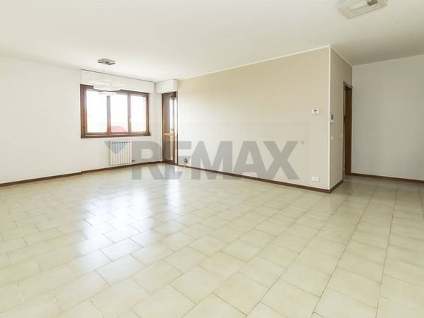 Appartamento Seregno, MB Vendita