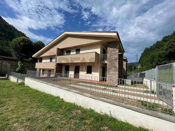 Nuove costruzioni Fornoli, Bagni di Lucca, LU Vendita