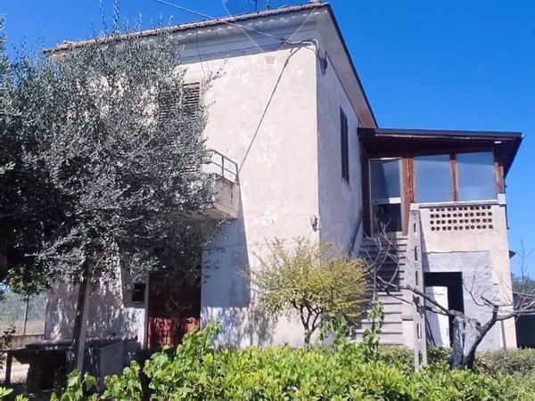 Casa Indipendente Rapattoni vecchio (Ventignano), Cepagatti, PE Vendita