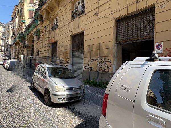 Commerciale Altro Pendino, Napoli, NA Affitto - Foto 3