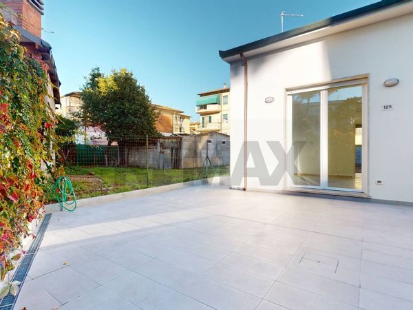 Negozio Varignano, Viareggio, LU Affitto