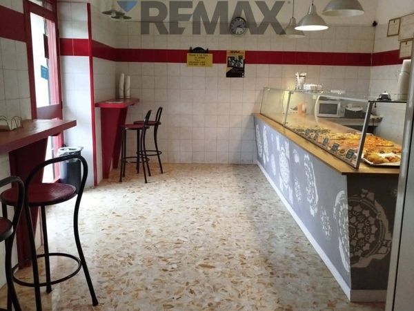 Ristorante Piedimonte San Germano, FR Affitto