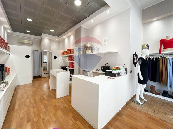 Locale Commerciale Trezzo sull'Adda, MI Affitto