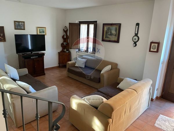 Villa a schiera Rocchetta a Volturno, IS Vendita