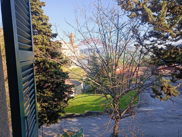 Appartamento Serra San Quirico, AN Vendita