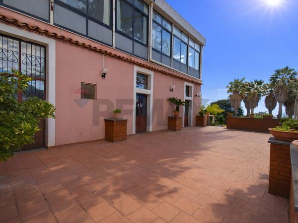 Locale Commerciale Santa Tecla Di Acireale, Acireale, CT Affitto - Foto 4