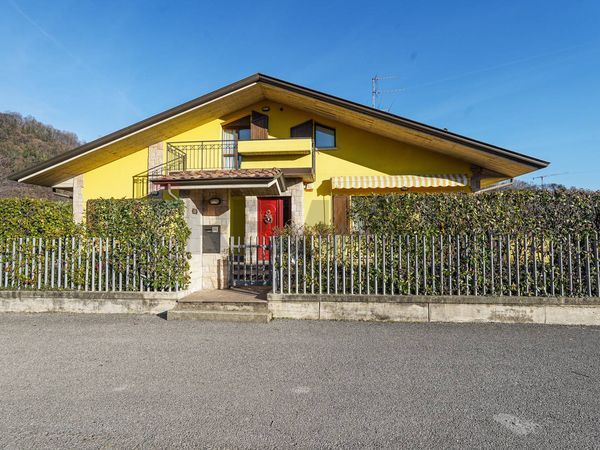 Villa singola Almenno San Bartolomeo, BG Vendita