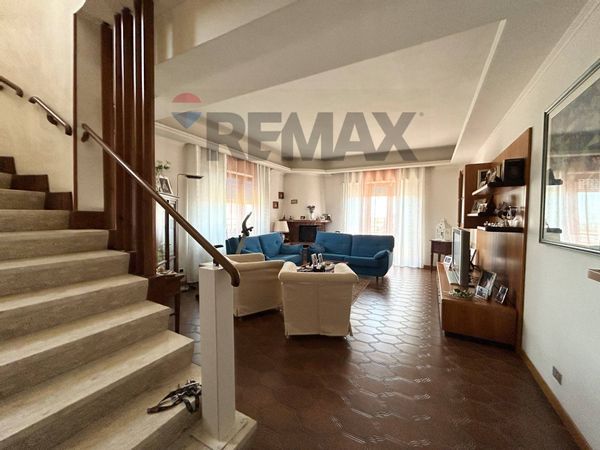 Duplex Aprilia, LT Vendita - Foto 2