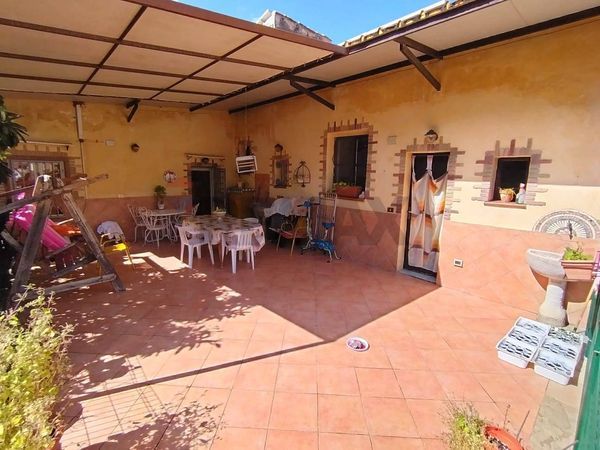 Casa Indipendente Carini, PA Vendita
