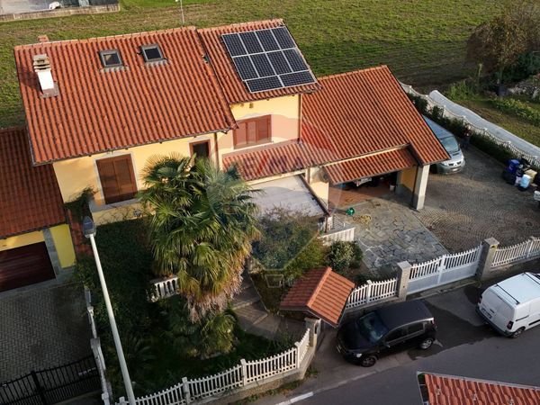 Casa Semindipendente Ciriè, TO Vendita