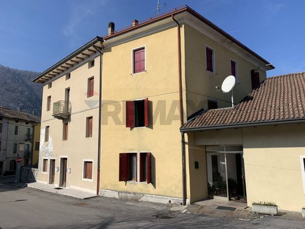 Porzione di casa Centro, Seren del Grappa, BL Vendita