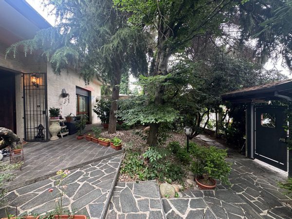 Villa singola Saronnese, Legnano, MI Vendita