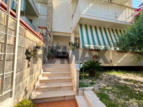 Villa a schiera Puccianiello, Caserta, CE Vendita