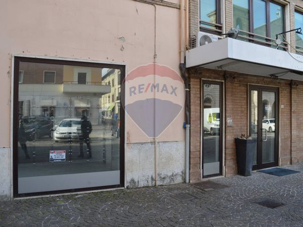 Locale Commerciale Bastia Umbra, PG Affitto - Foto 2