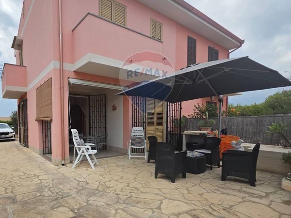 Villa a schiera Santa Maria del Focallo, Ispica, RG Vendita